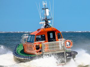 ORC 136 e 1360 m fast pilot craft